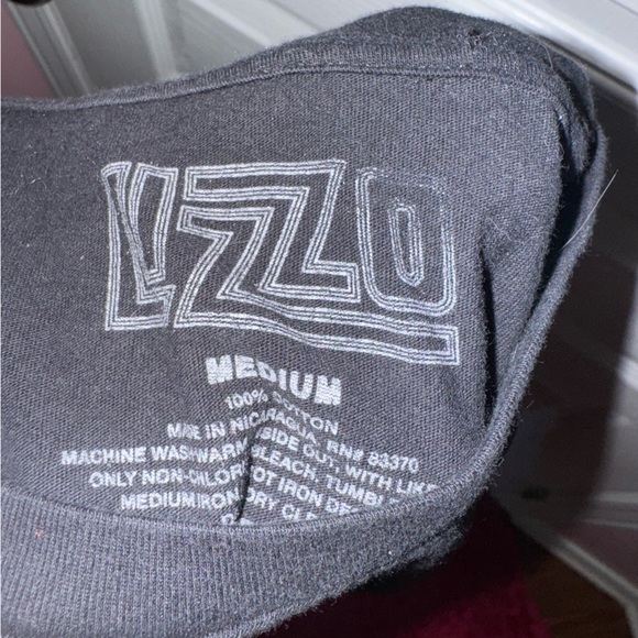 lizzo tour tshirt - Picture 3 of 3